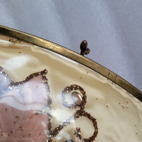 Vintage 50s 60s collectible Vinyl Covered Embroidered clutch With Metallic Gold - Picture 8 of 13